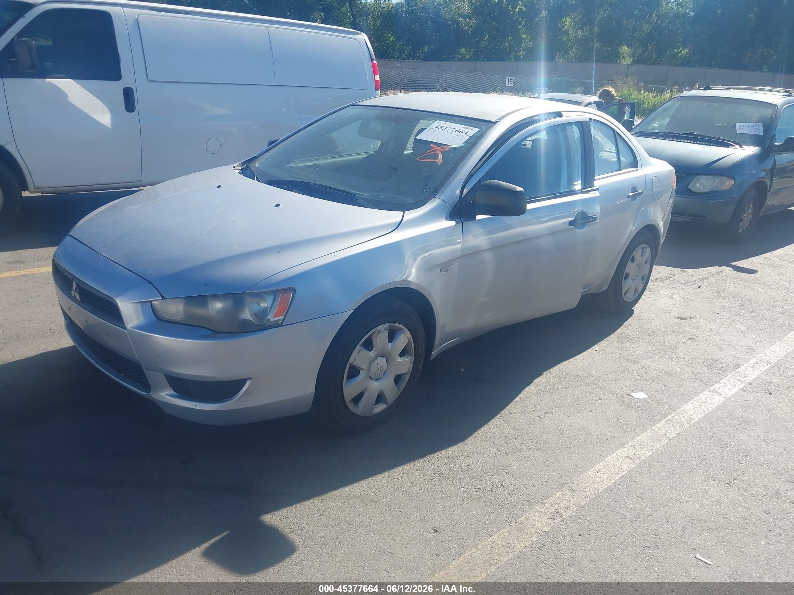 MITSUBISHI LANCER image 2