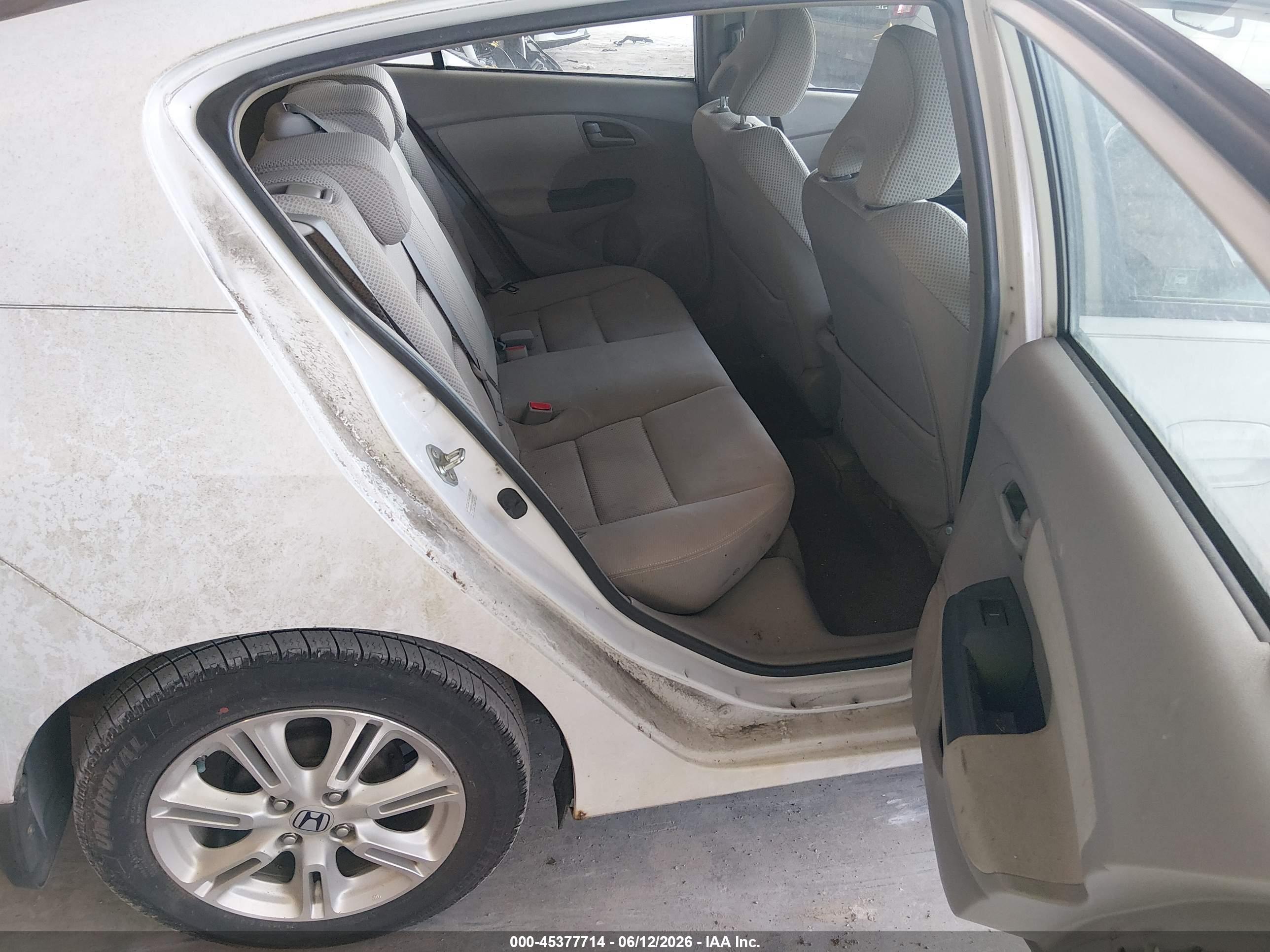 HONDA INSIGHT image 8