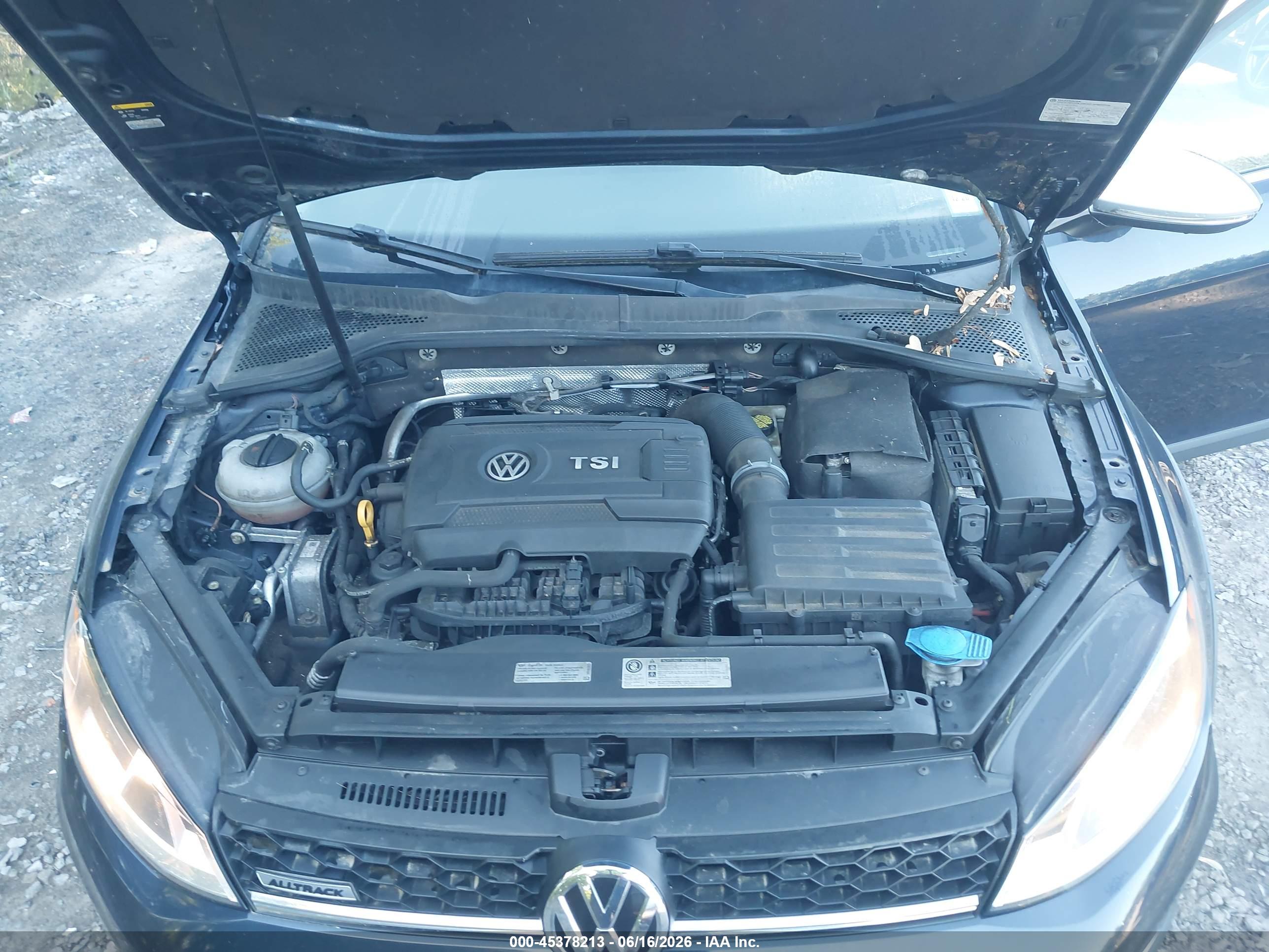 VOLKSWAGEN GOLF image 10