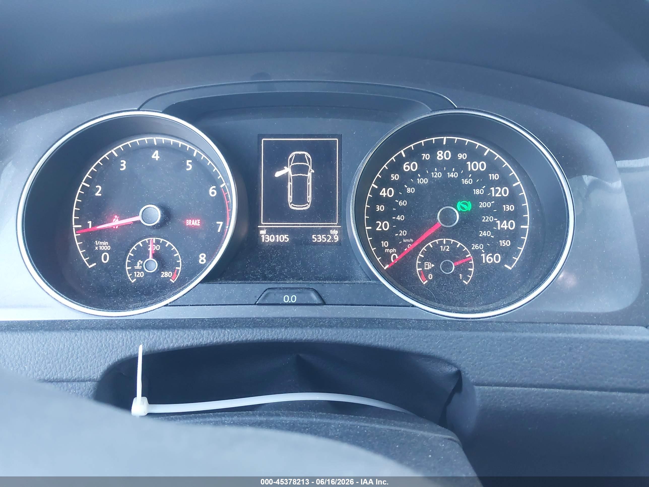 VOLKSWAGEN GOLF image 7