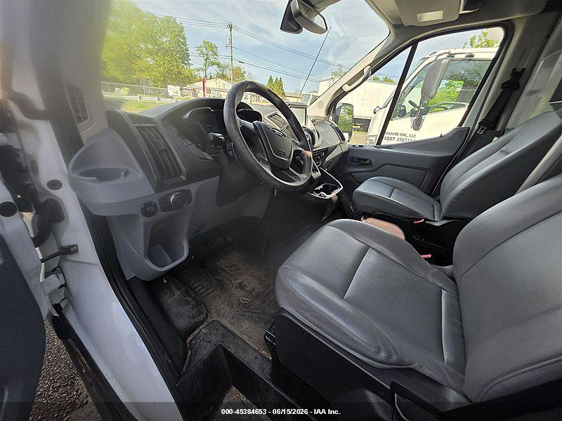 FORD TRANSIT-250 image 3
