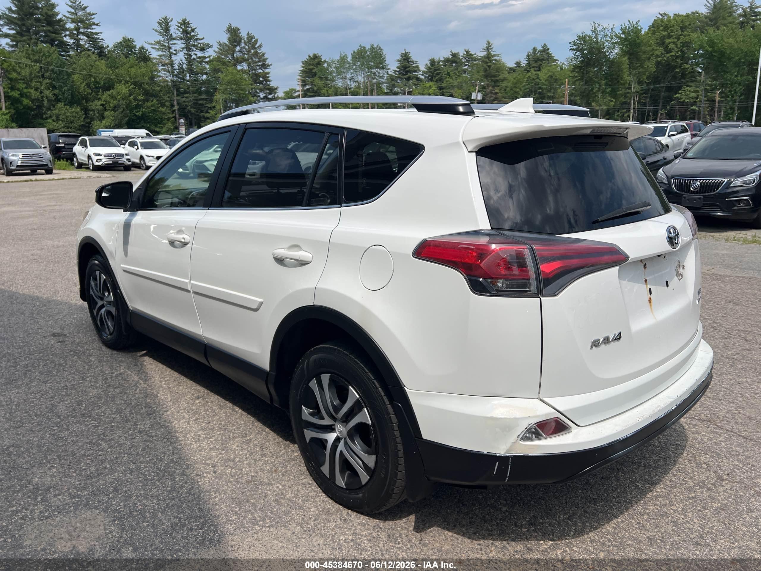 TOYOTA RAV4 image 3