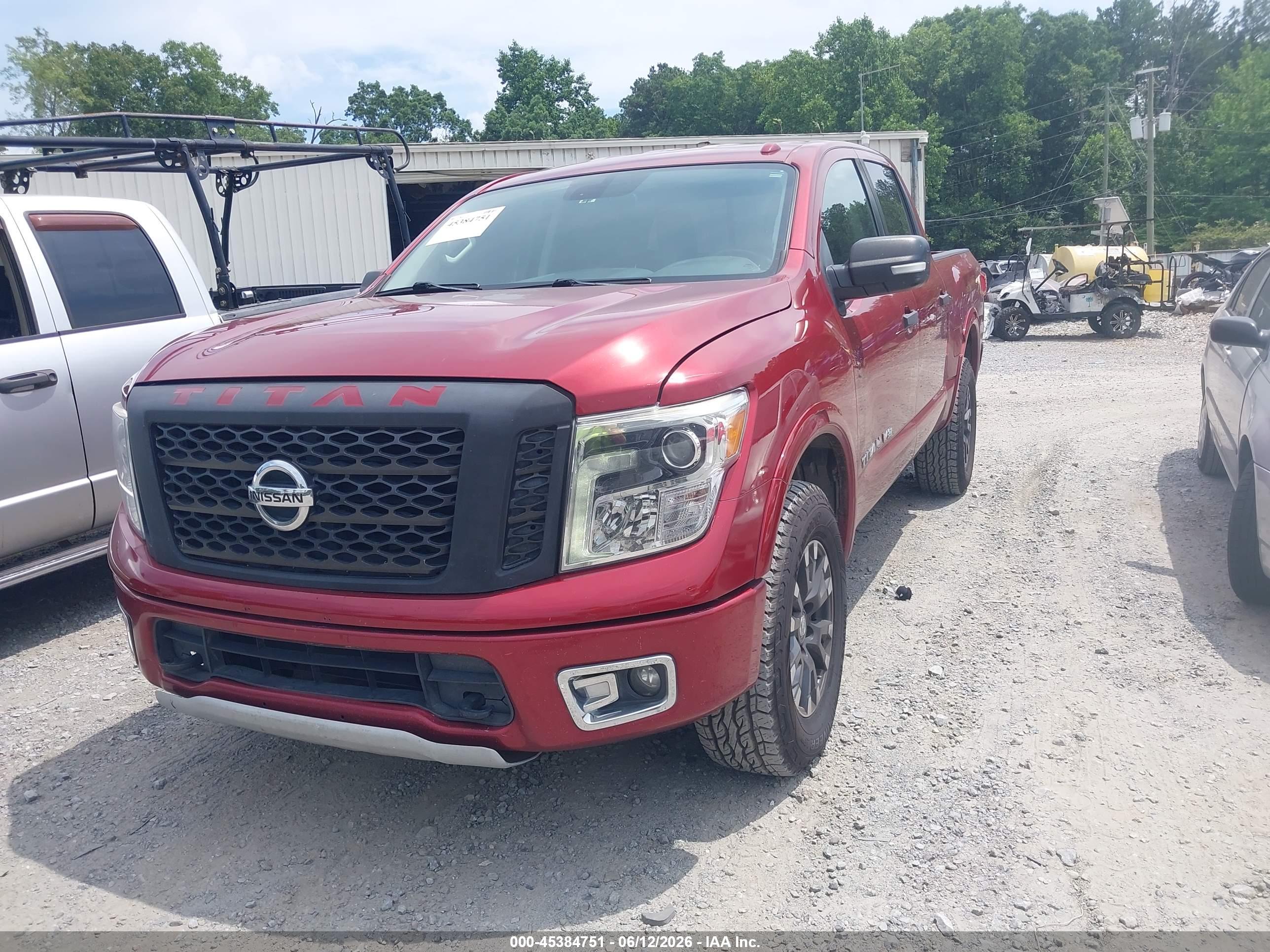 NISSAN TITAN image 2