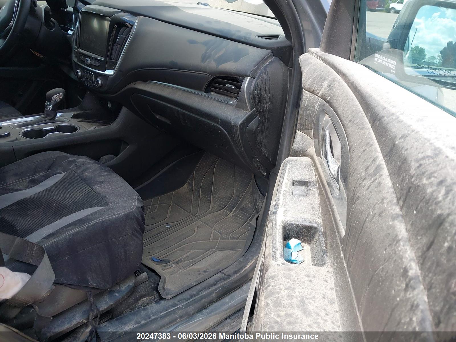 CHEVROLET TRAVERSE image 5
