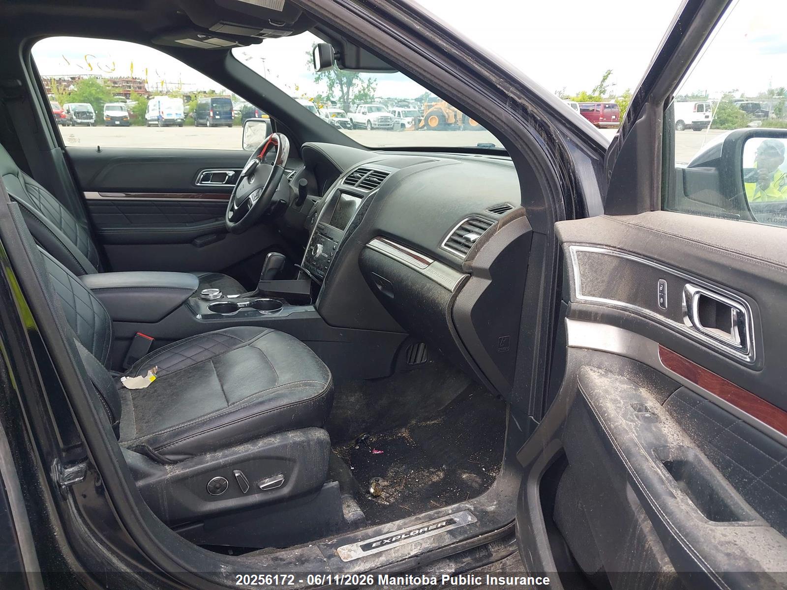 FORD EXPLORER image 5