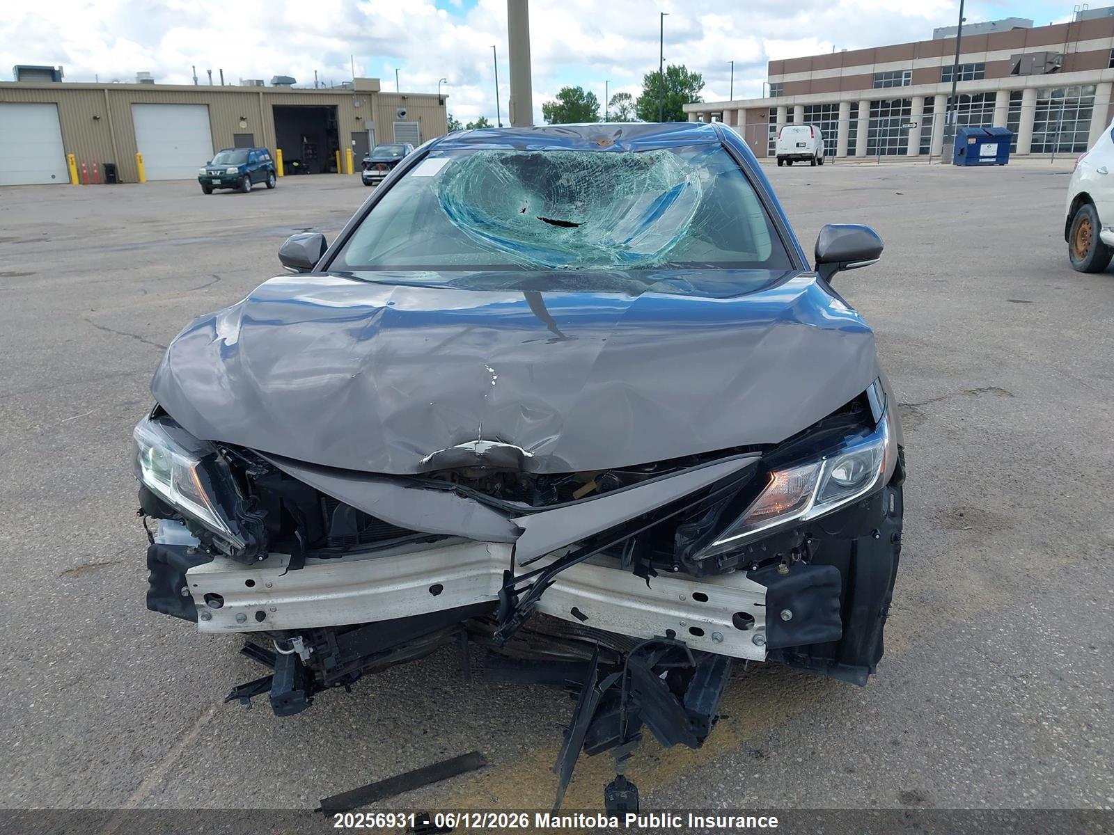 TOYOTA CAMRY image 6