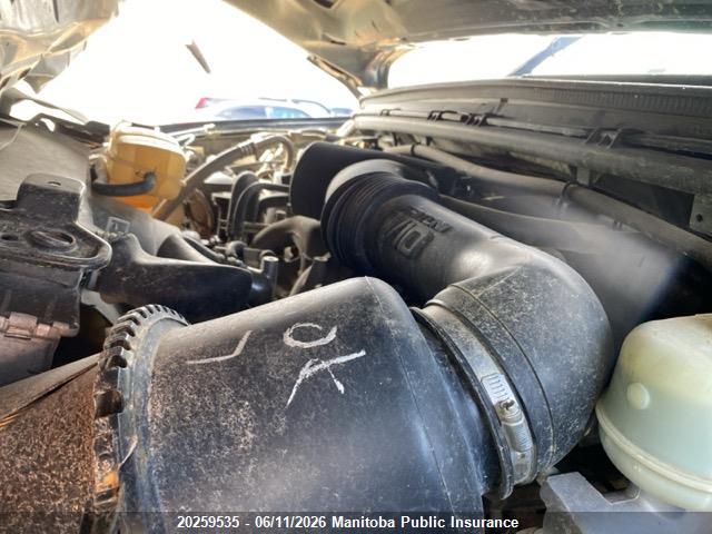 FORD EXCURSION image 10