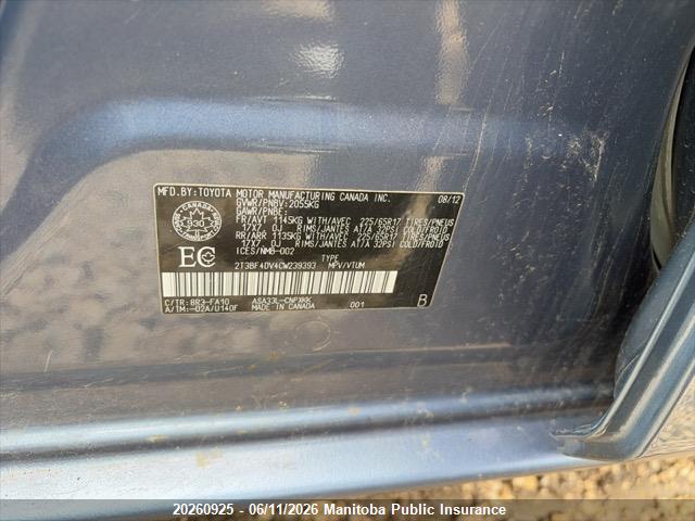 TOYOTA RAV4 image 9