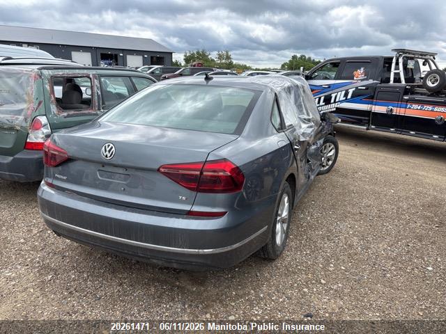 VOLKSWAGEN PASSAT image 4