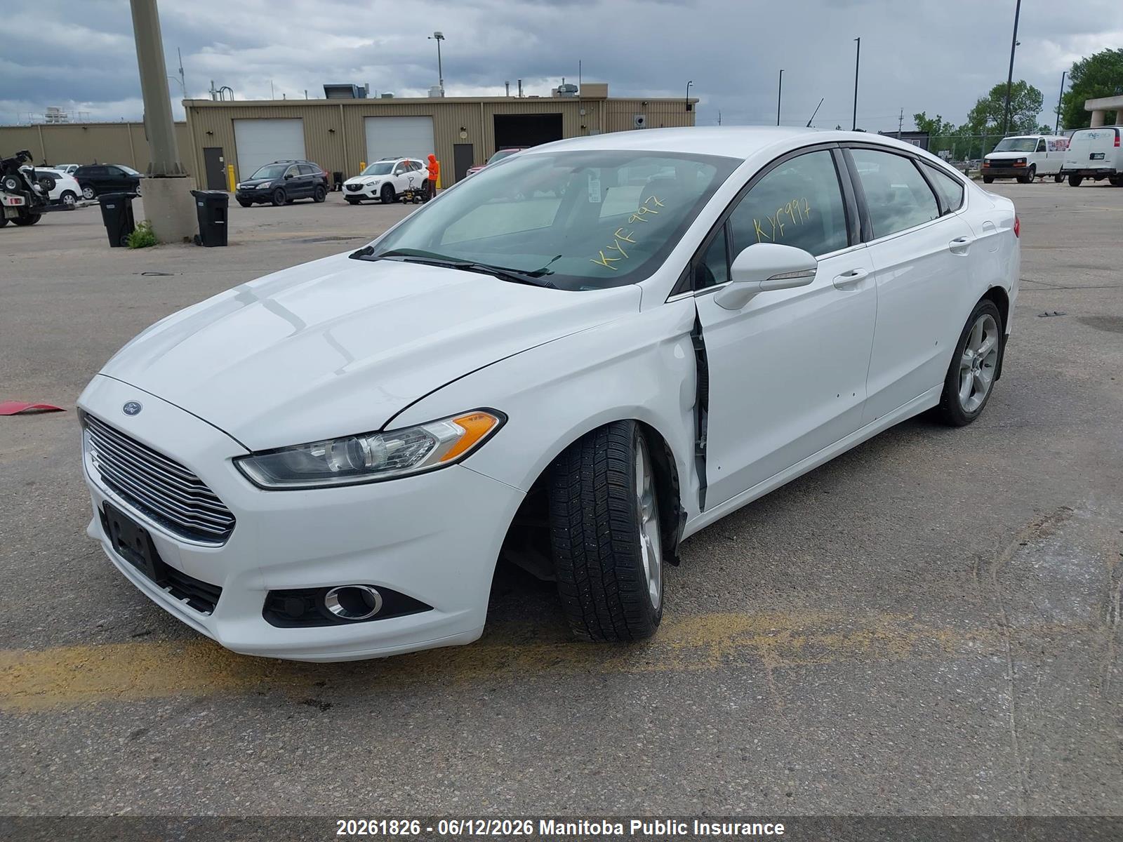FORD FUSION image 2