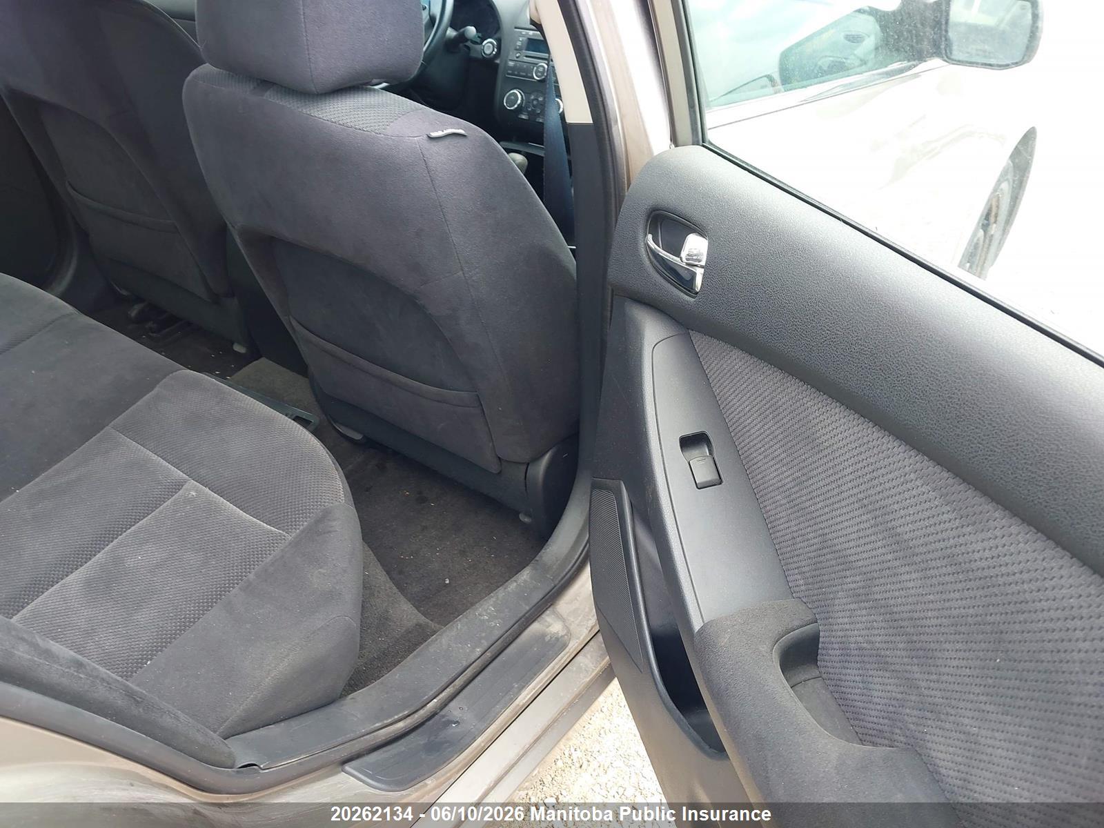 NISSAN ALTIMA image 8