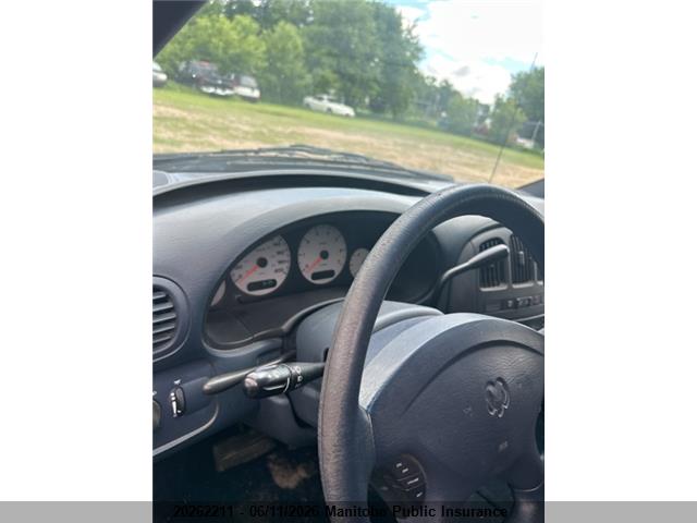 DODGE CARAVAN image 7