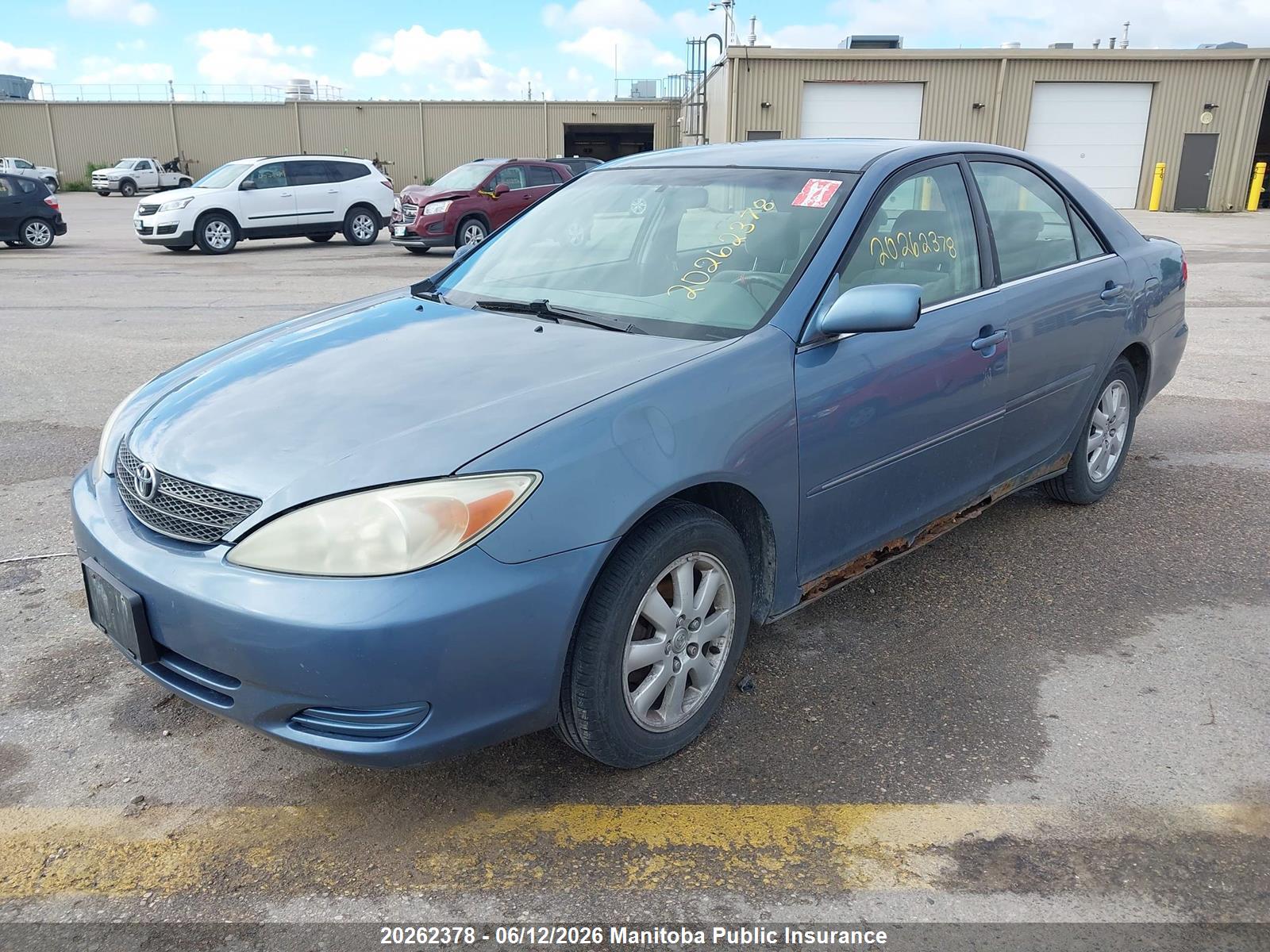 TOYOTA CAMRY image 2