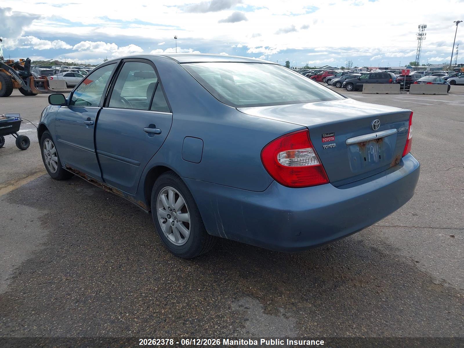 TOYOTA CAMRY image 3