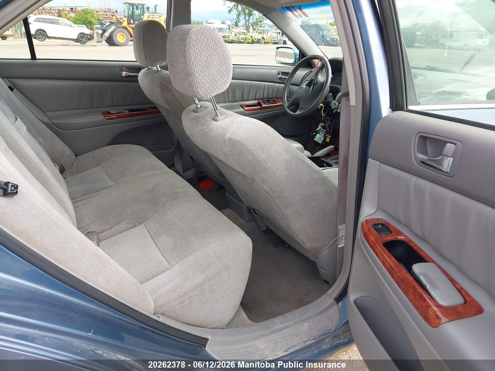 TOYOTA CAMRY image 8