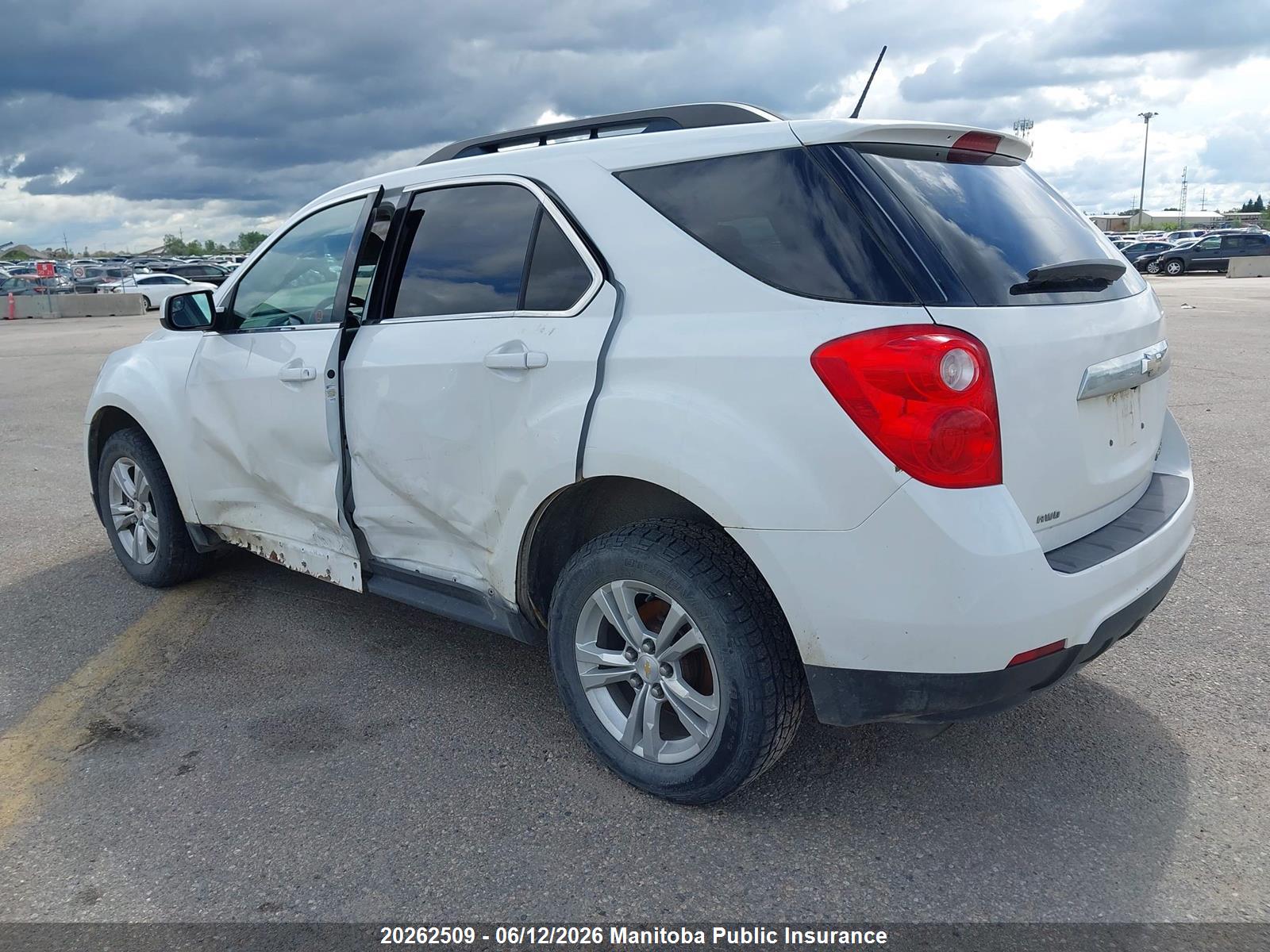 CHEVROLET EQUINOX image 3