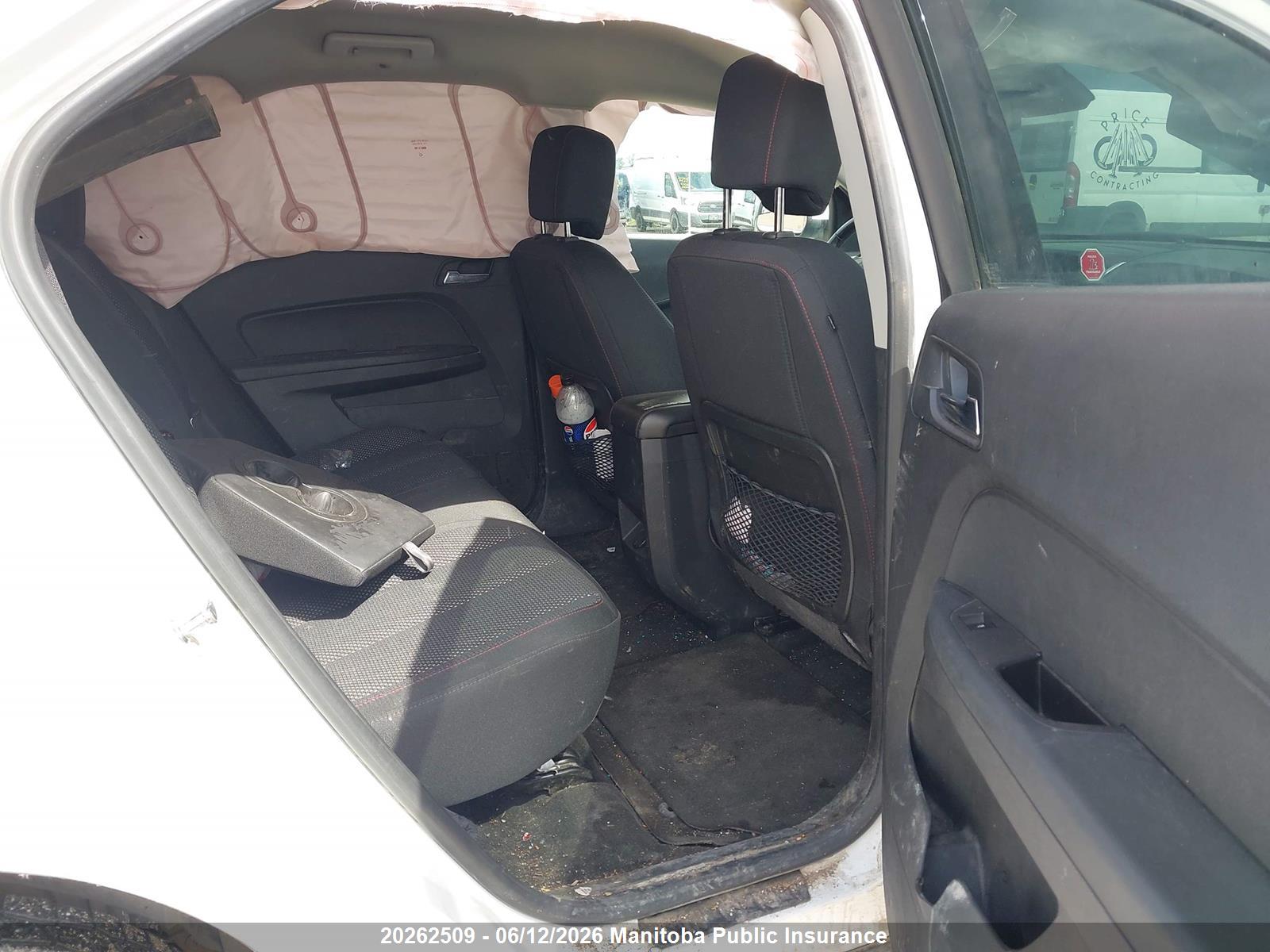 CHEVROLET EQUINOX image 8