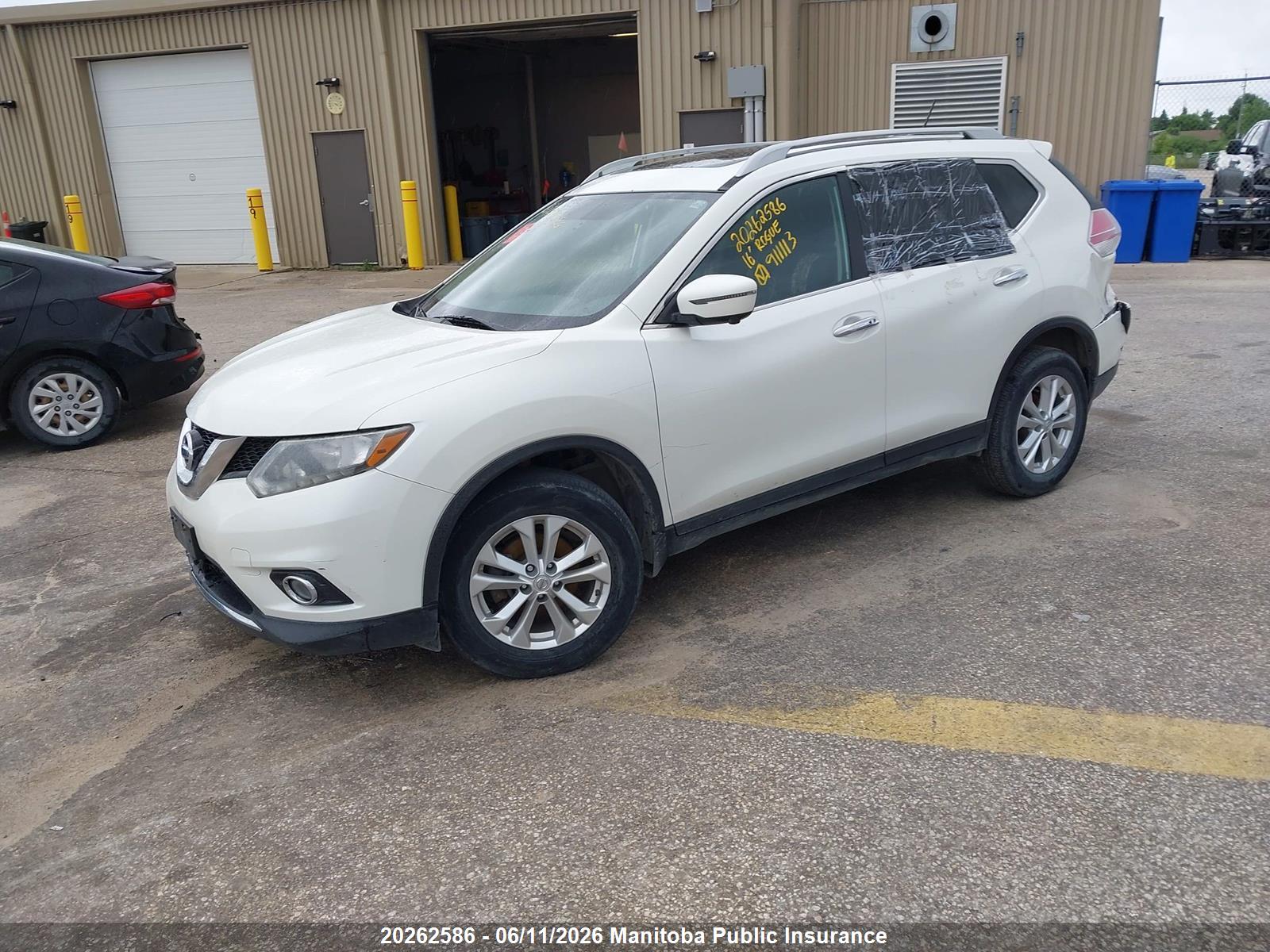 NISSAN ROGUE image 2
