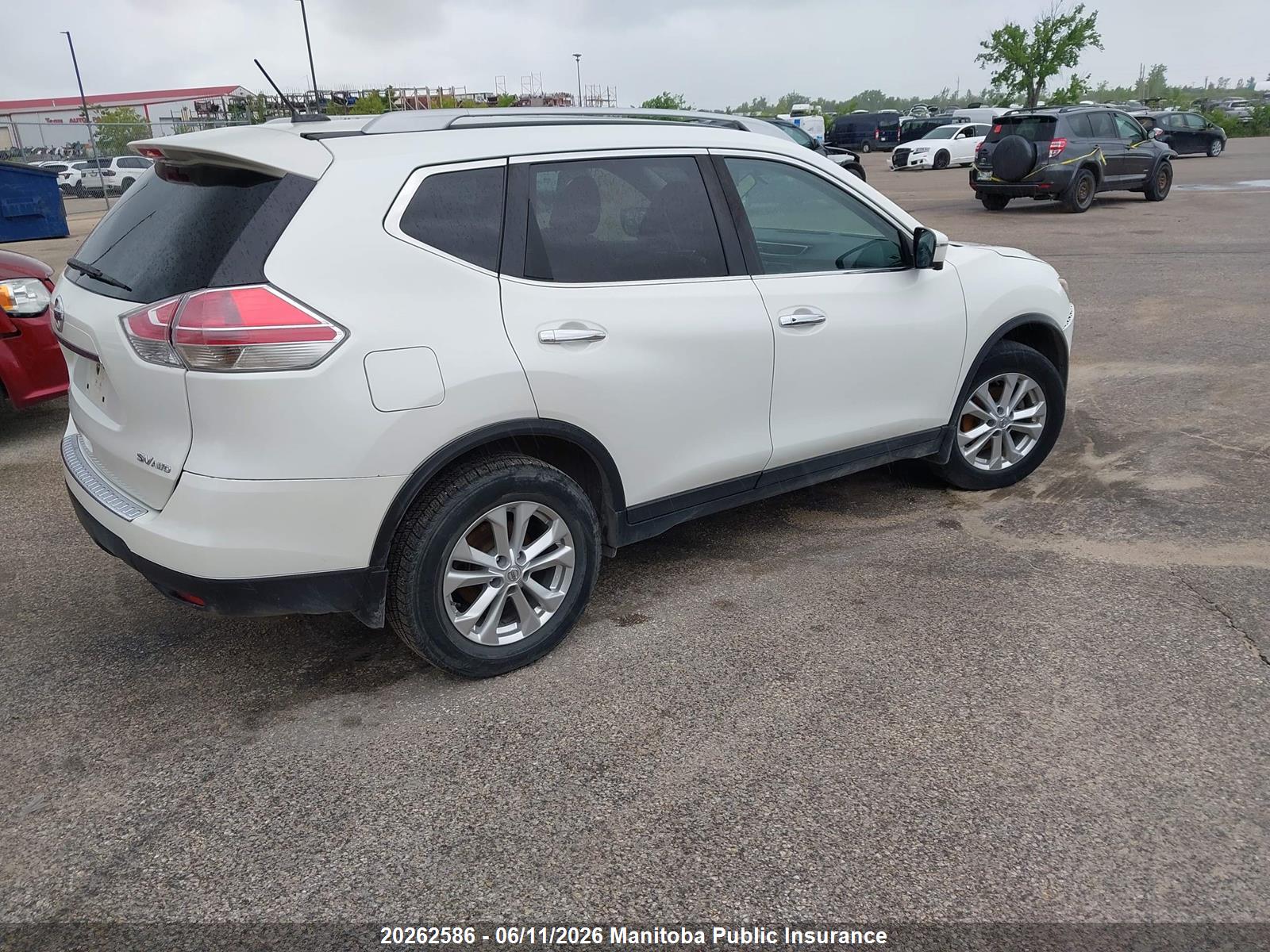 NISSAN ROGUE image 4