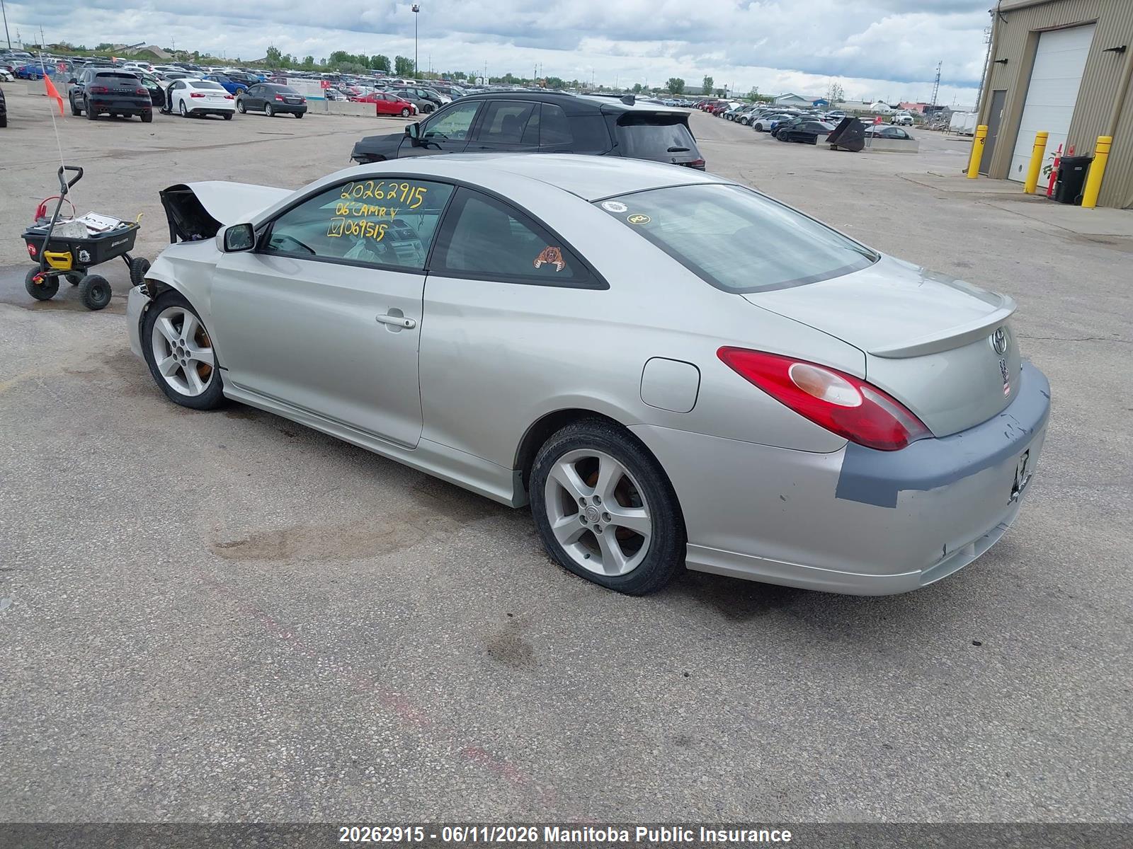TOYOTA CAMRY image 3