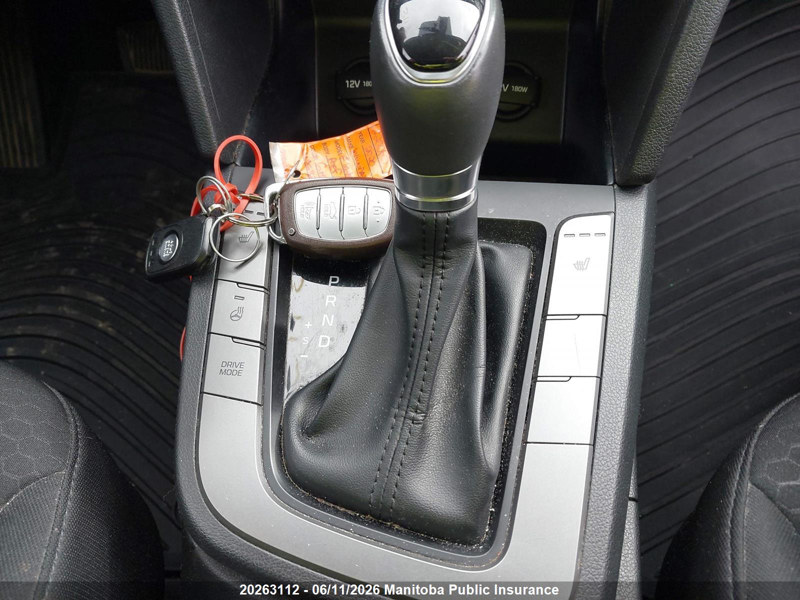 HYUNDAI ELANTRA image 11