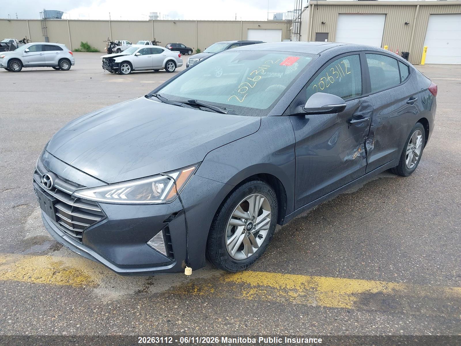 HYUNDAI ELANTRA image 2