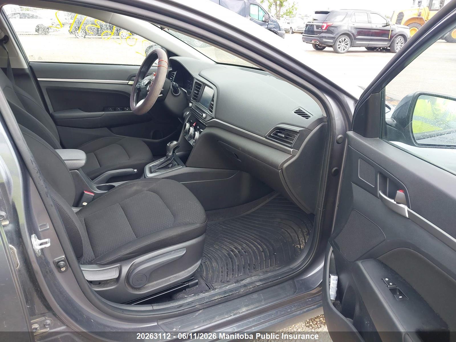 HYUNDAI ELANTRA image 5