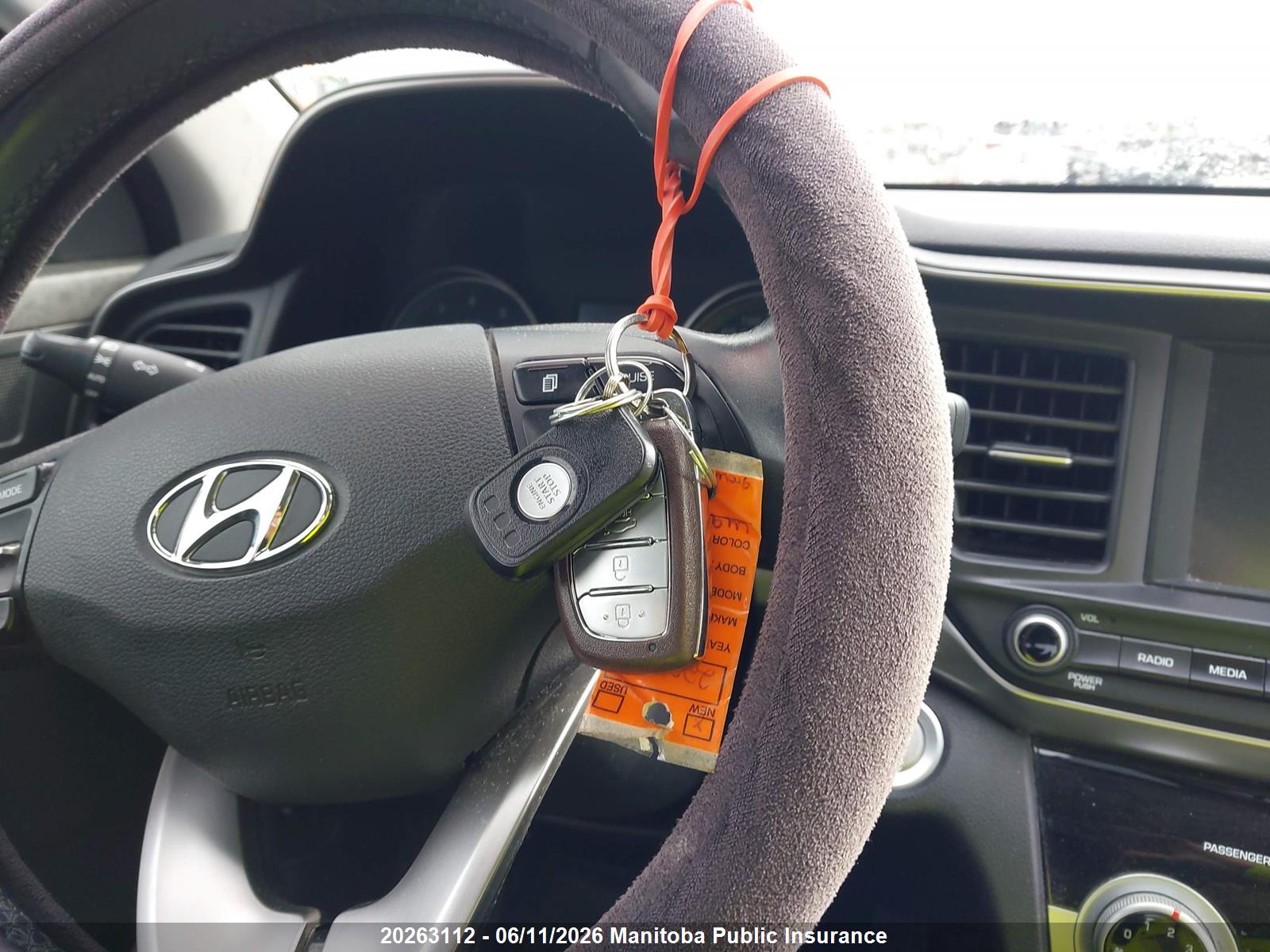 HYUNDAI ELANTRA image 7