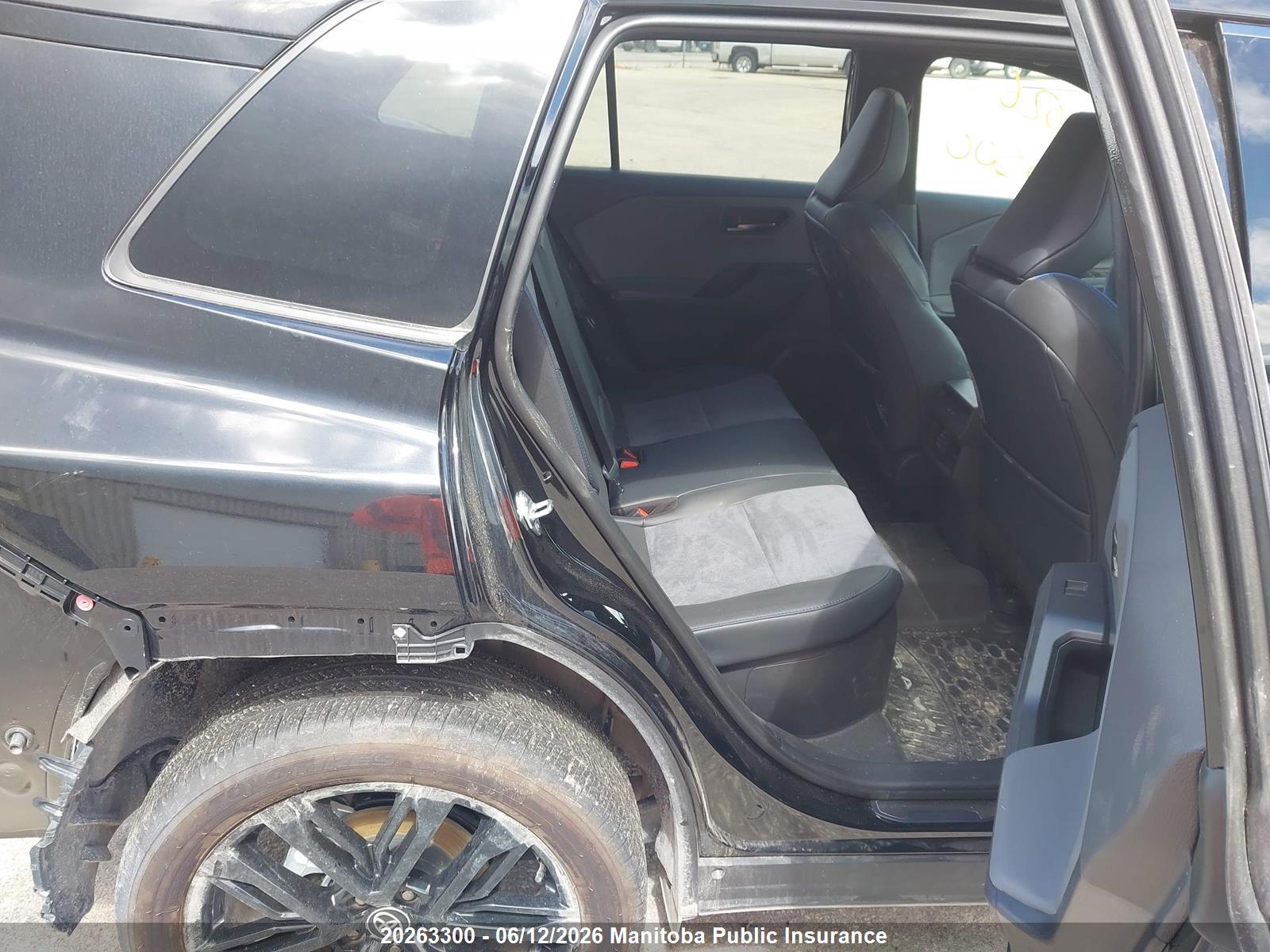 TOYOTA RAV4 image 7