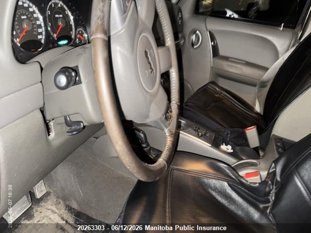 JEEP LIBERTY image 5