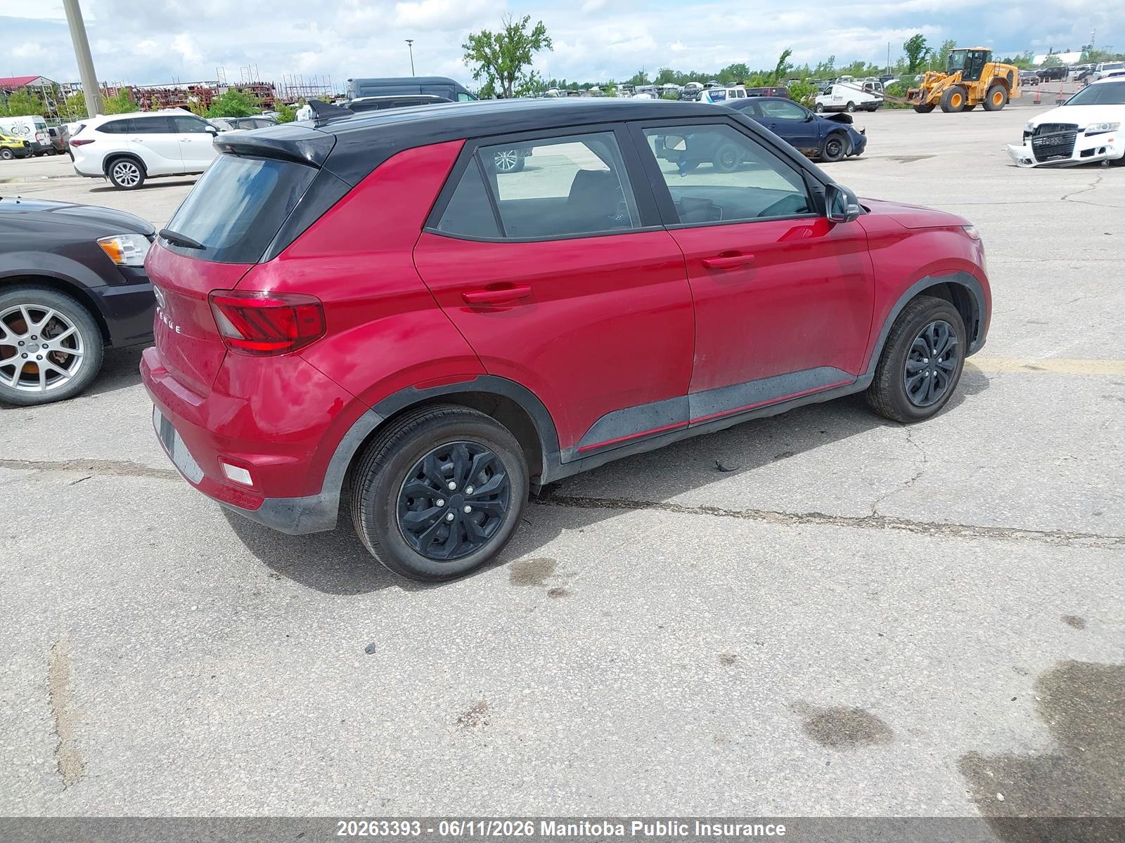 HYUNDAI VENUE image 4