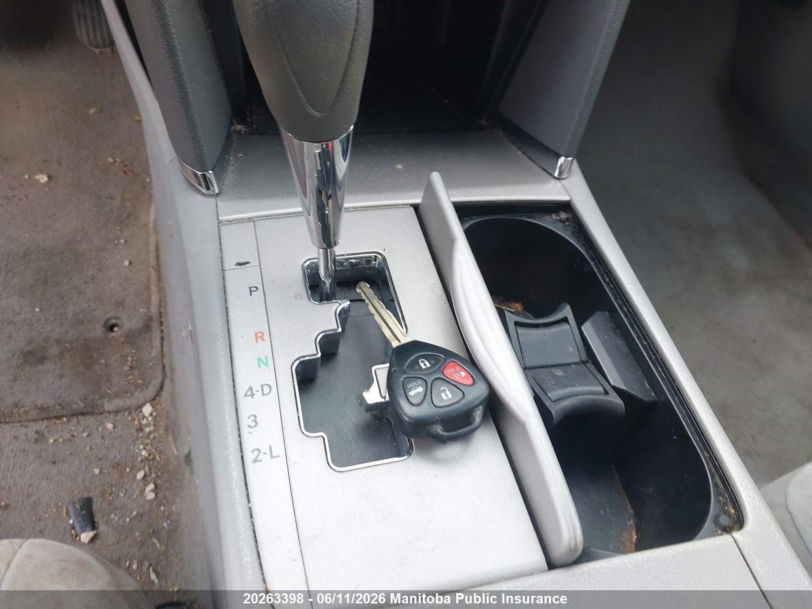 TOYOTA CAMRY image 11
