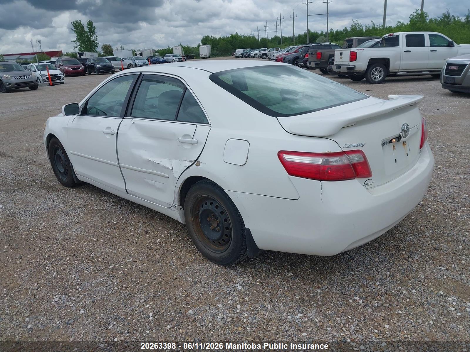 TOYOTA CAMRY image 3