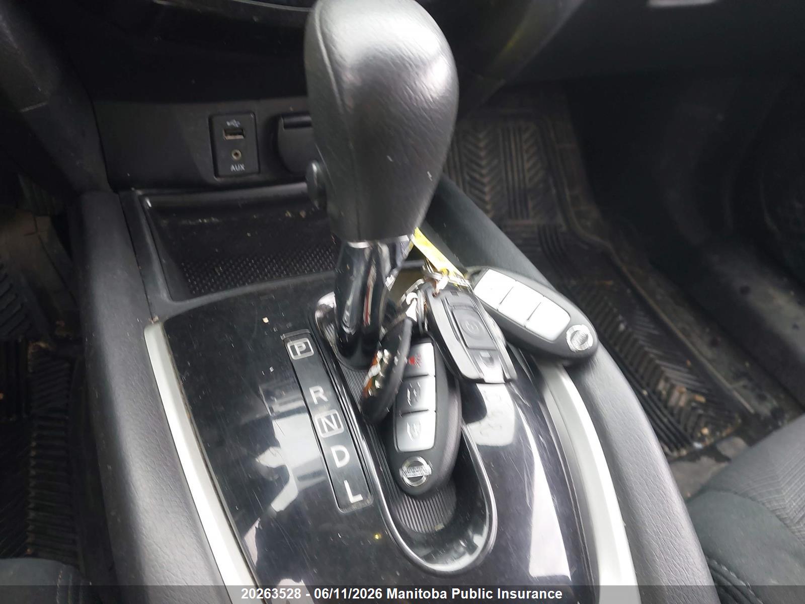 NISSAN ROGUE image 11