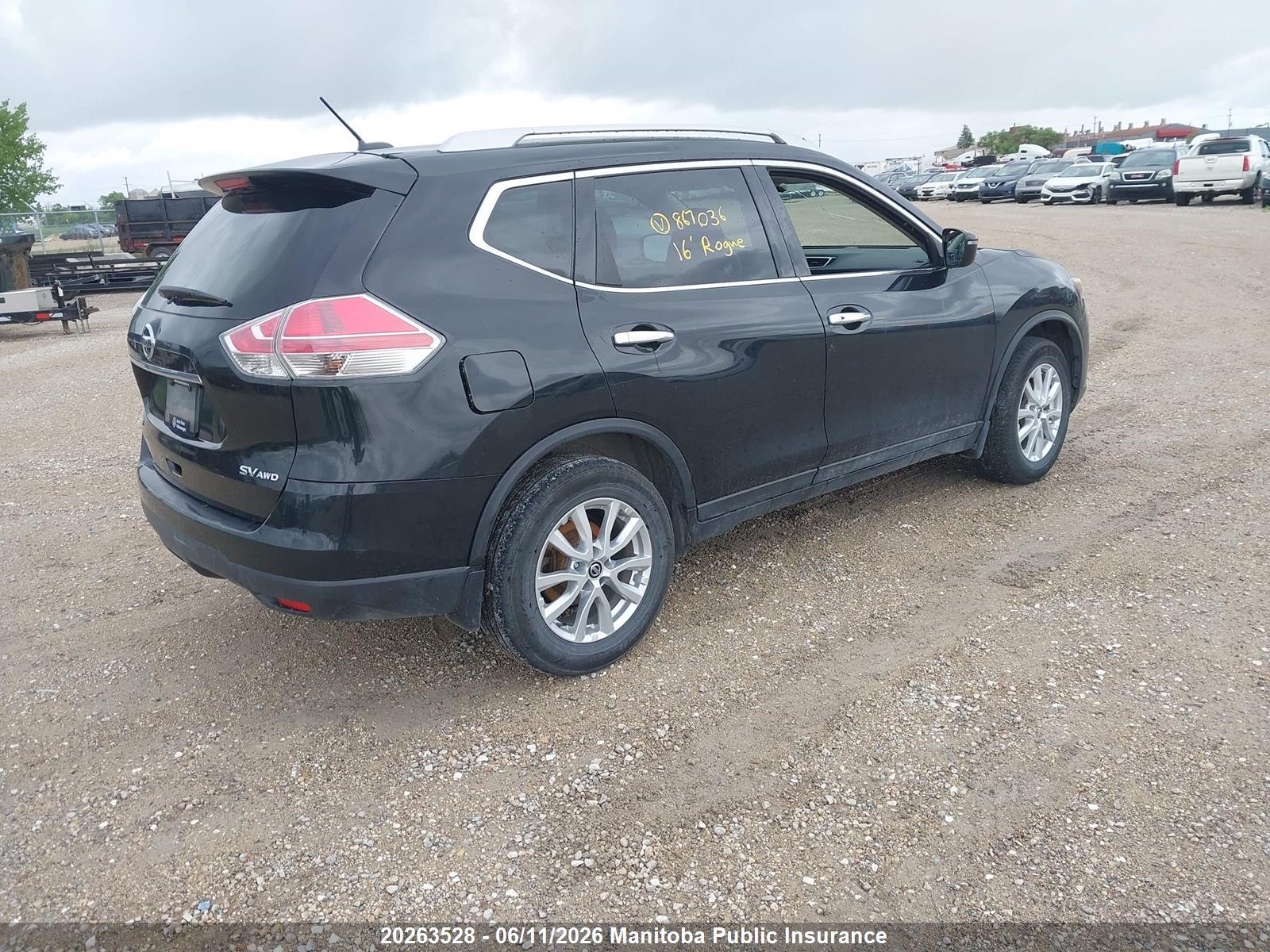 NISSAN ROGUE image 4