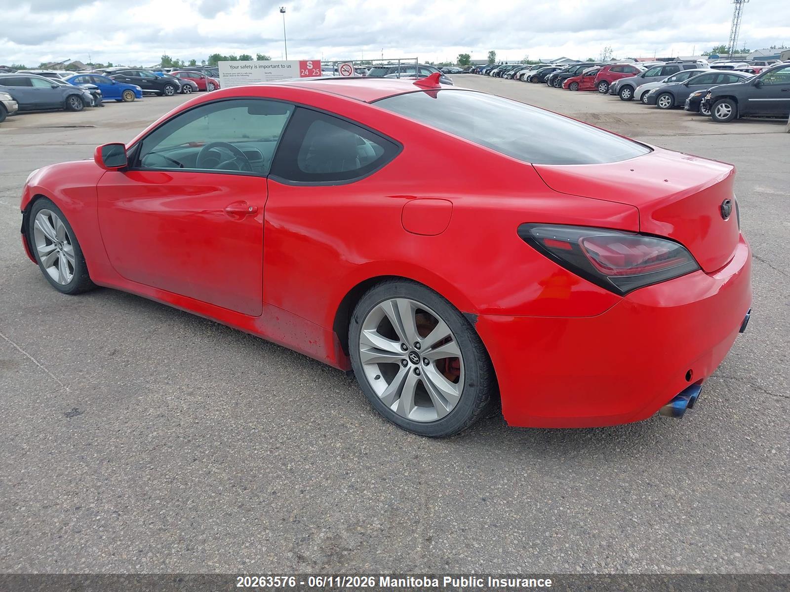HYUNDAI GENESIS image 3