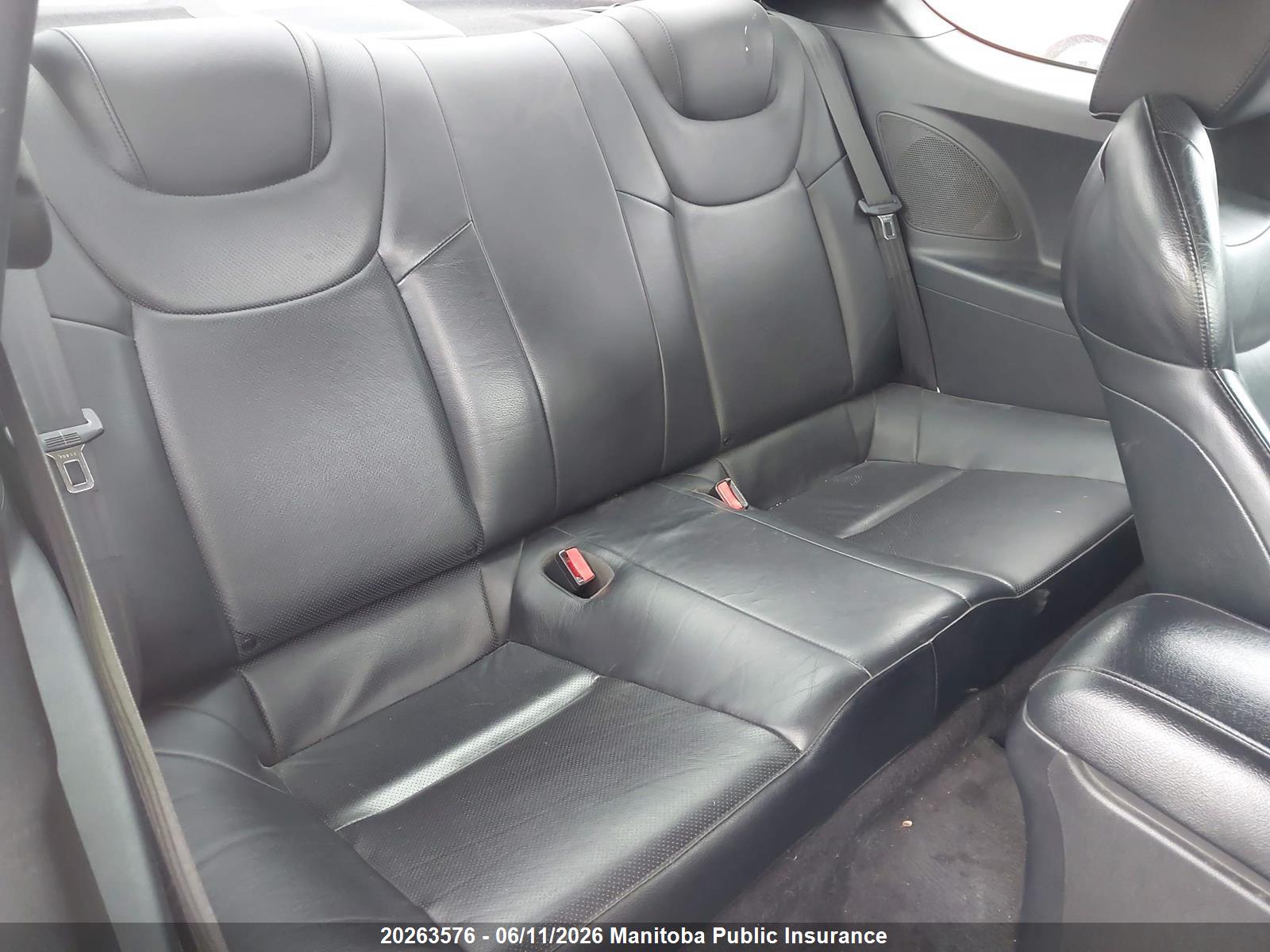 HYUNDAI GENESIS image 8