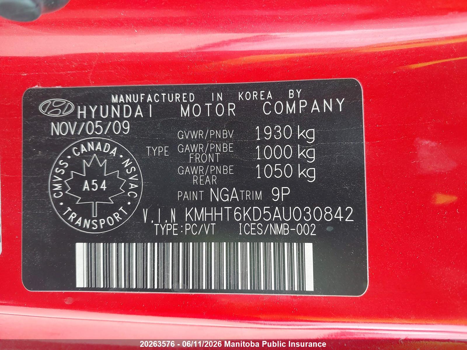 HYUNDAI GENESIS image 9
