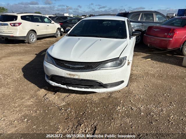 CHRYSLER 200 image 6