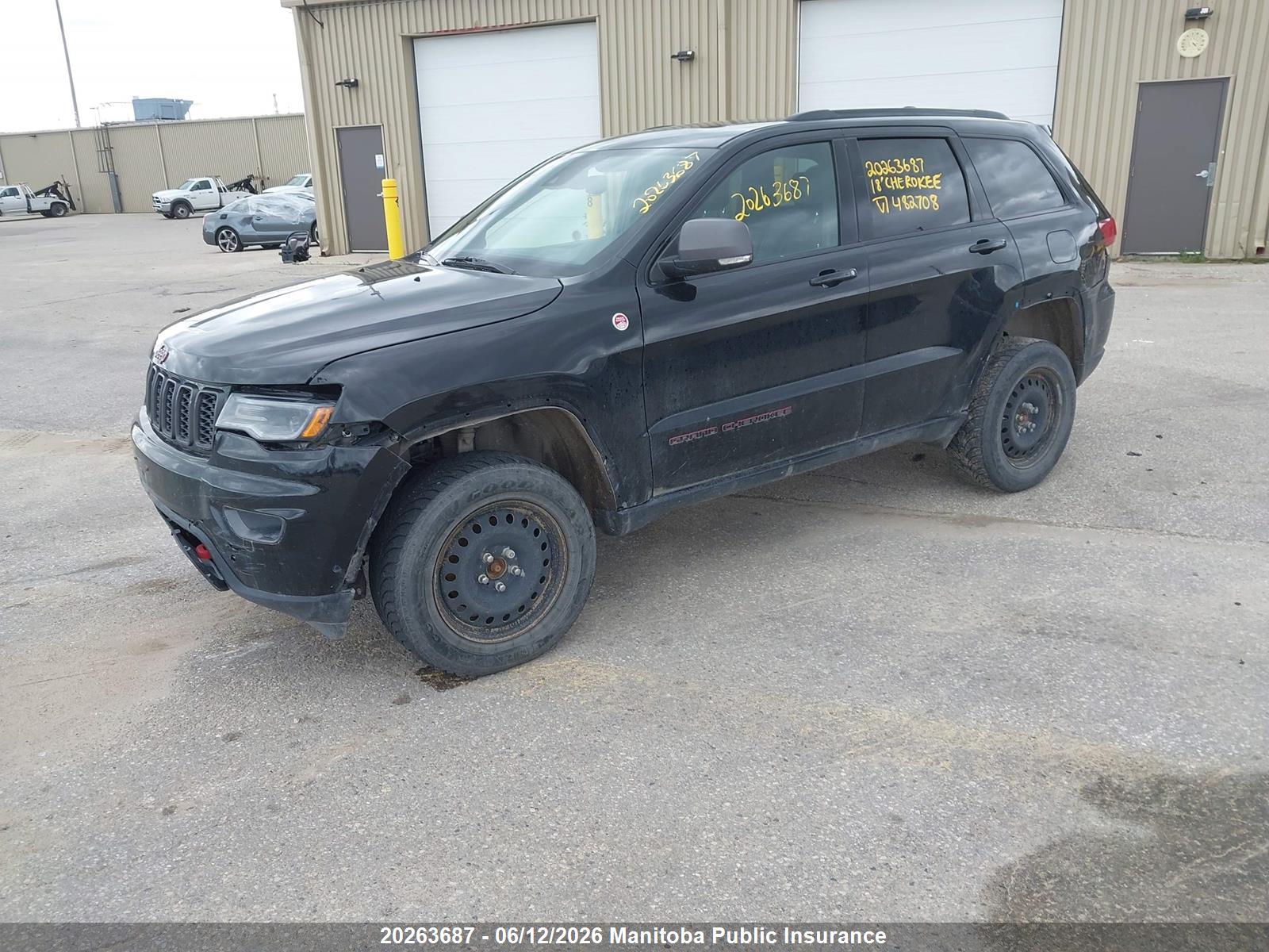 JEEP GRAND image 2