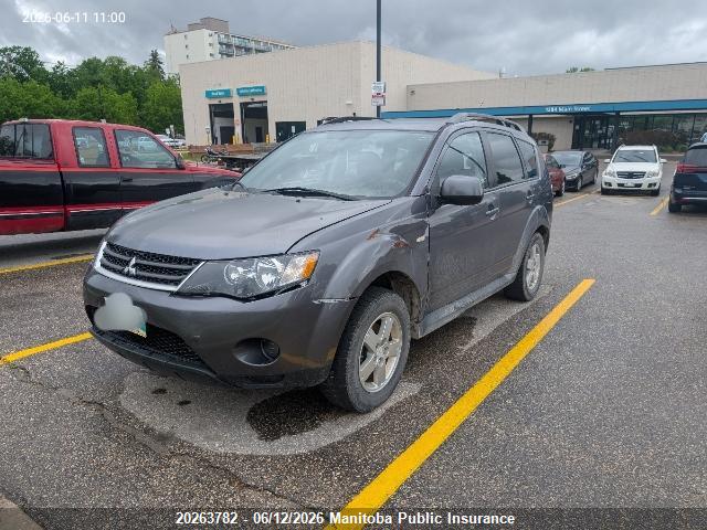 MITSUBISHI OUTLANDER image 2