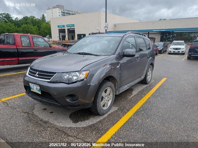 MITSUBISHI OUTLANDER image 9