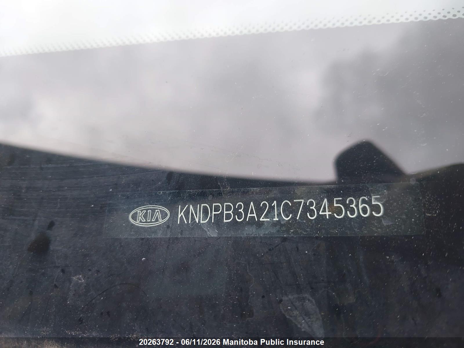 KIA SPORTAGE image 9