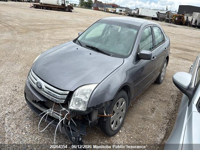 FORD FUSION image 2