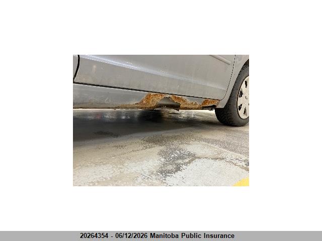 FORD FUSION image 5