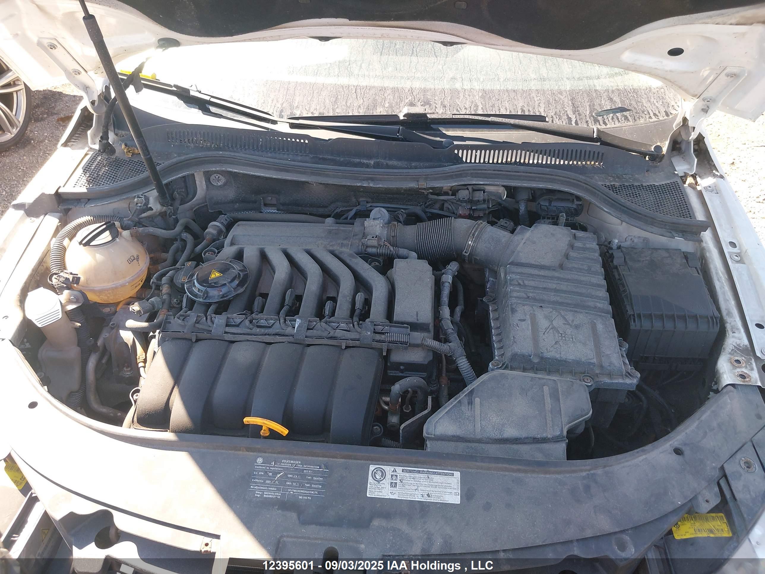 VOLKSWAGEN PASSAT image 10