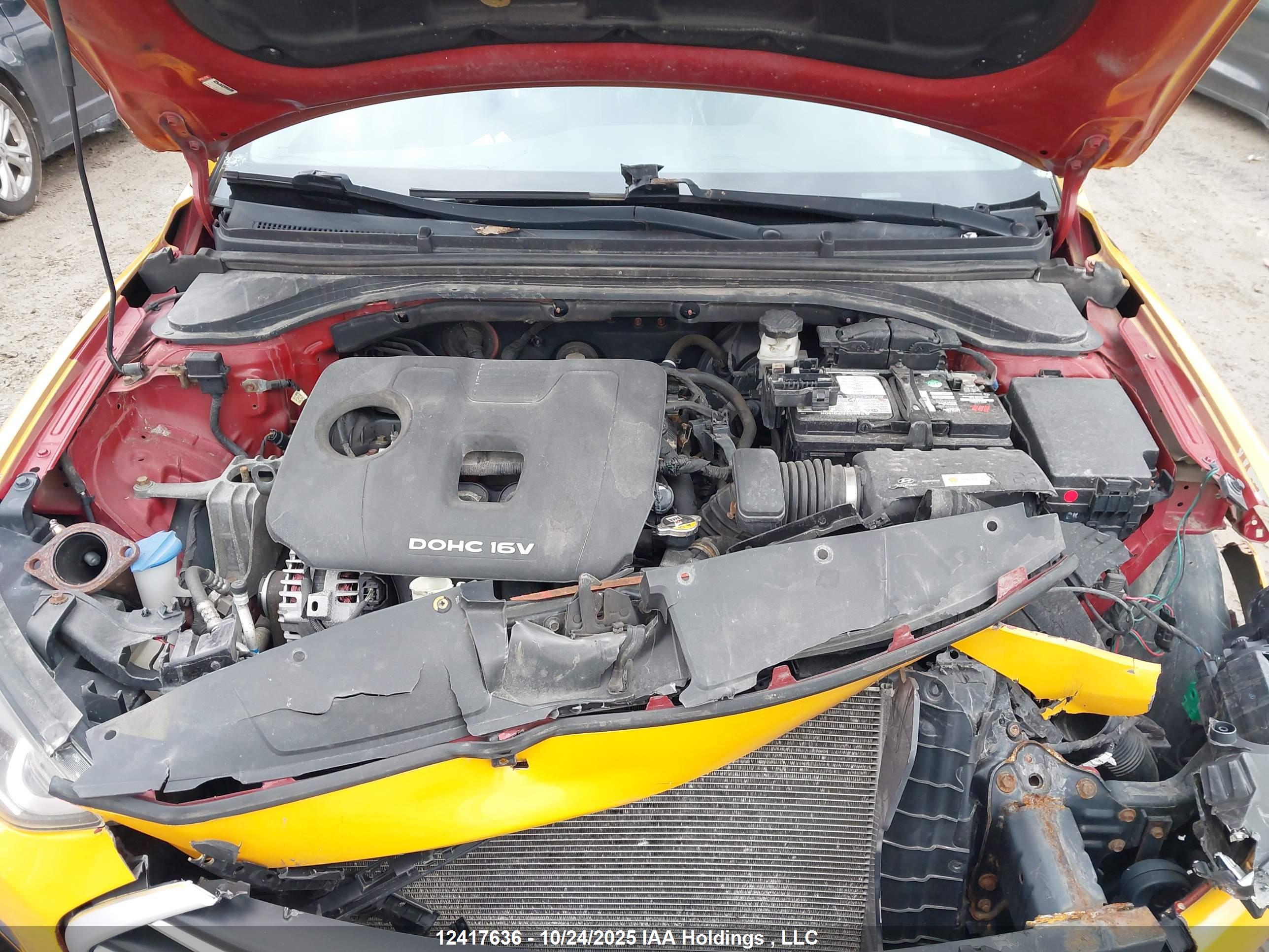 HYUNDAI ELANTRA image 10