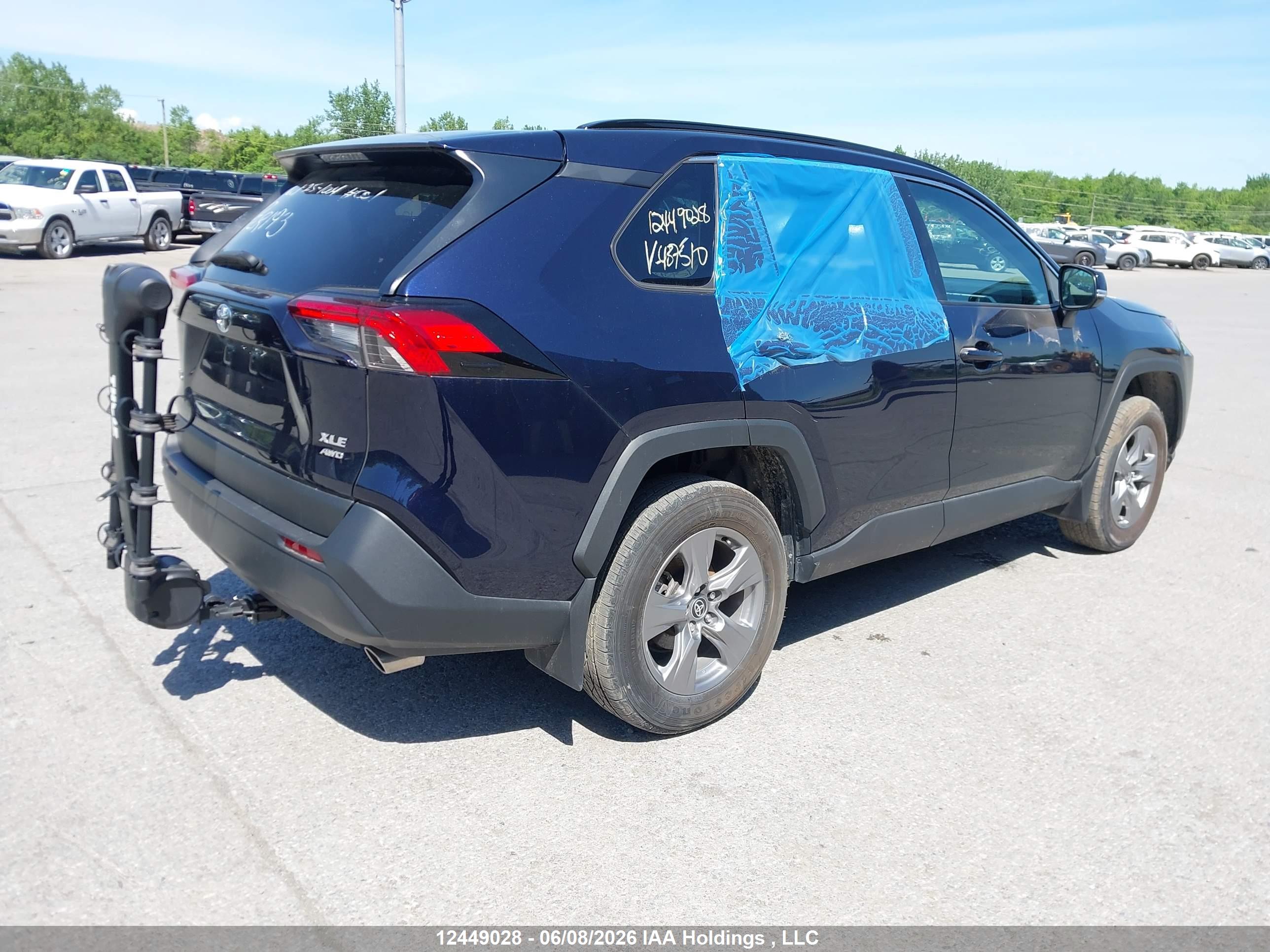 TOYOTA RAV4 image 4