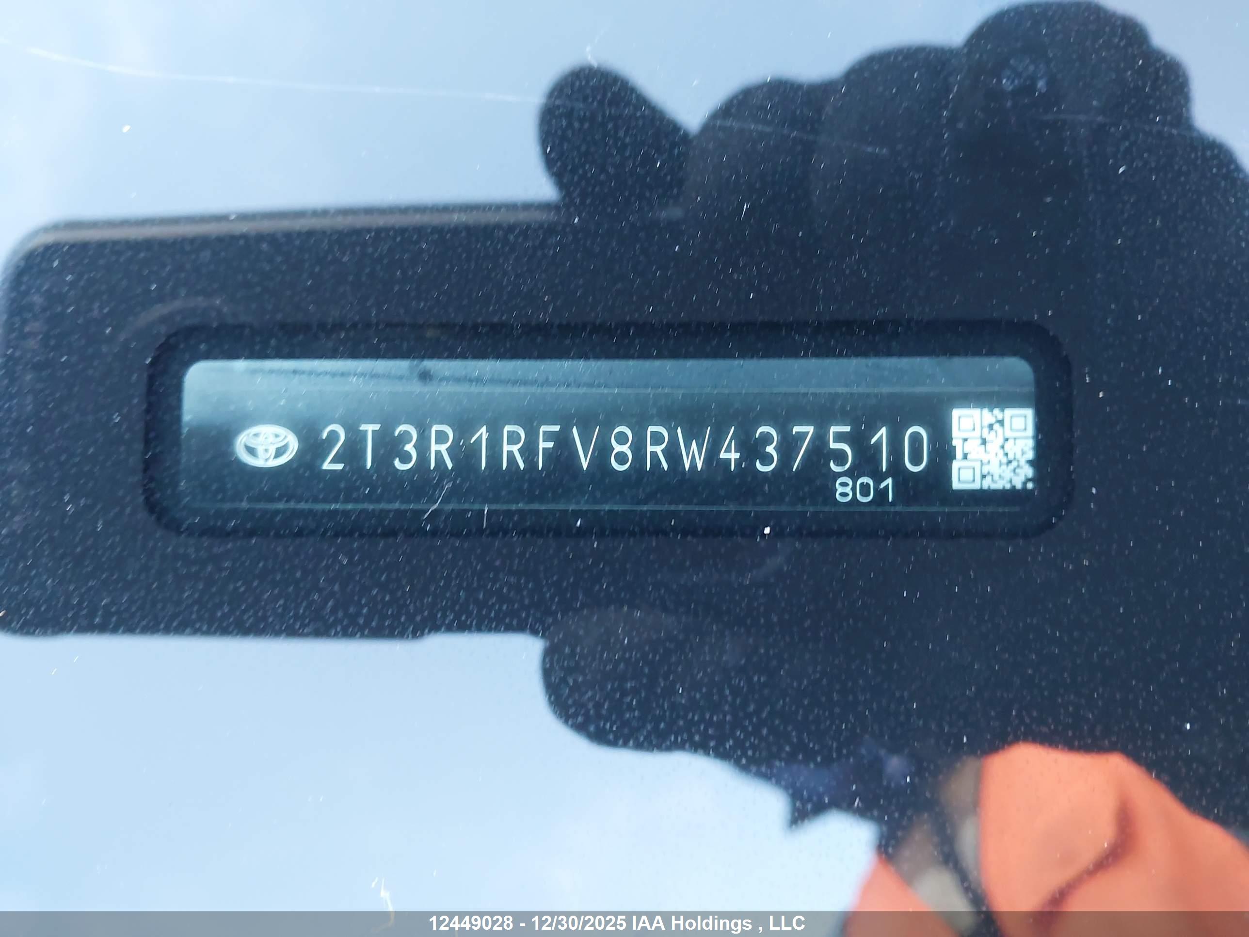 TOYOTA RAV4 image 9