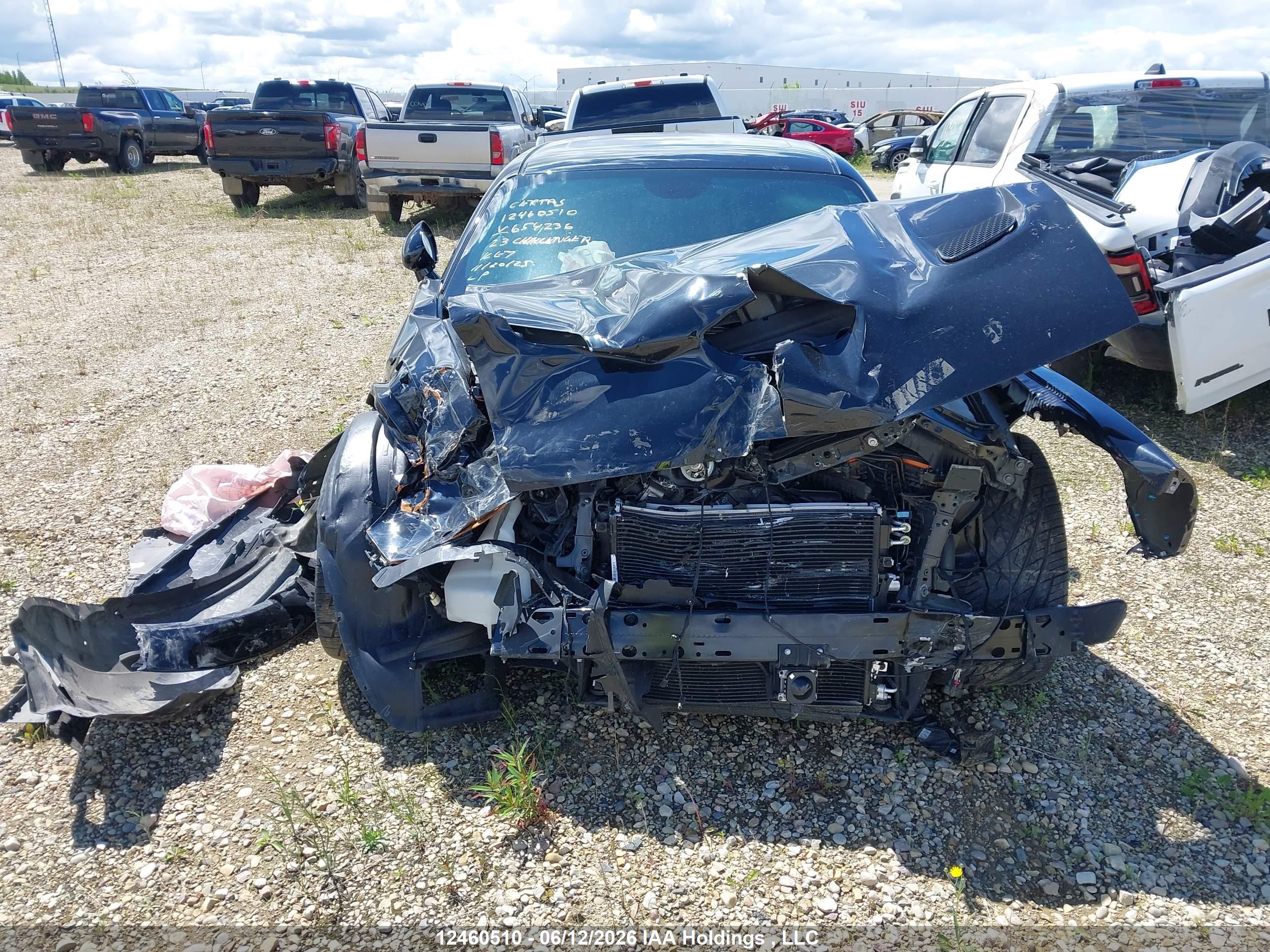 DODGE CHALLENGER image 6